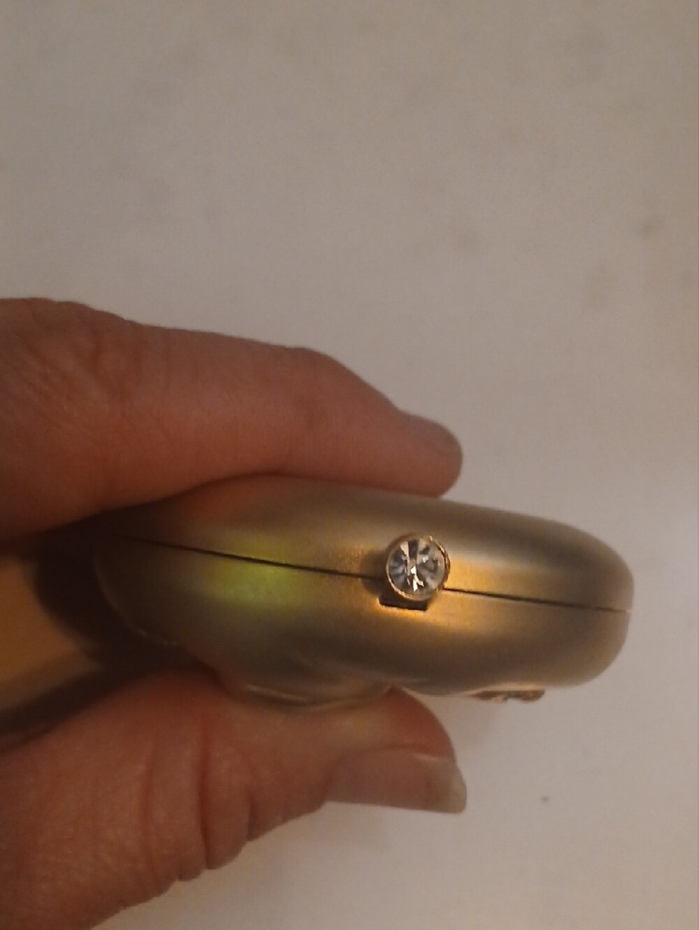 Estee Lauder Gold April Angel Compact & Powder - Picture 5 of 6